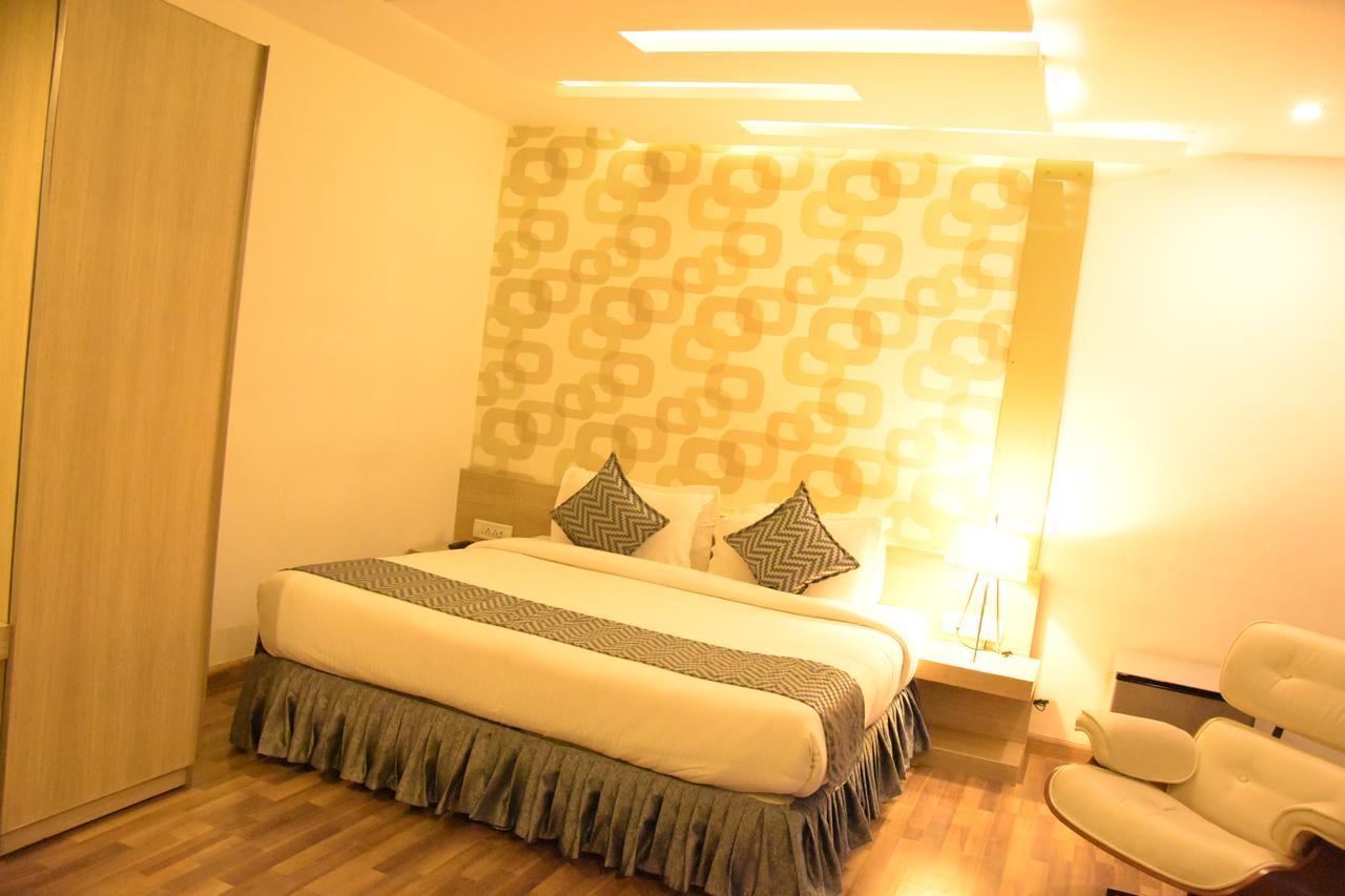Poppys Tower Hotel Coimbatore Exterior foto